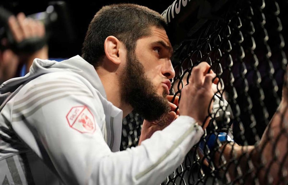 ⚡️ Ислам Махачев потребовал от UFC назвать соперника и место боя